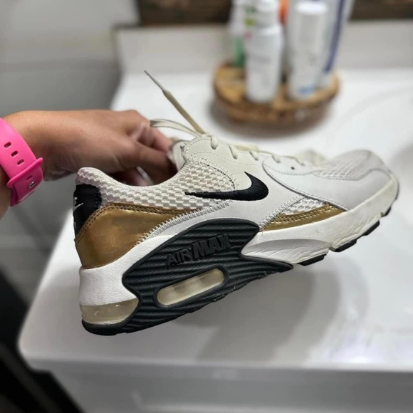 Nike Shoes - Nike Airmax